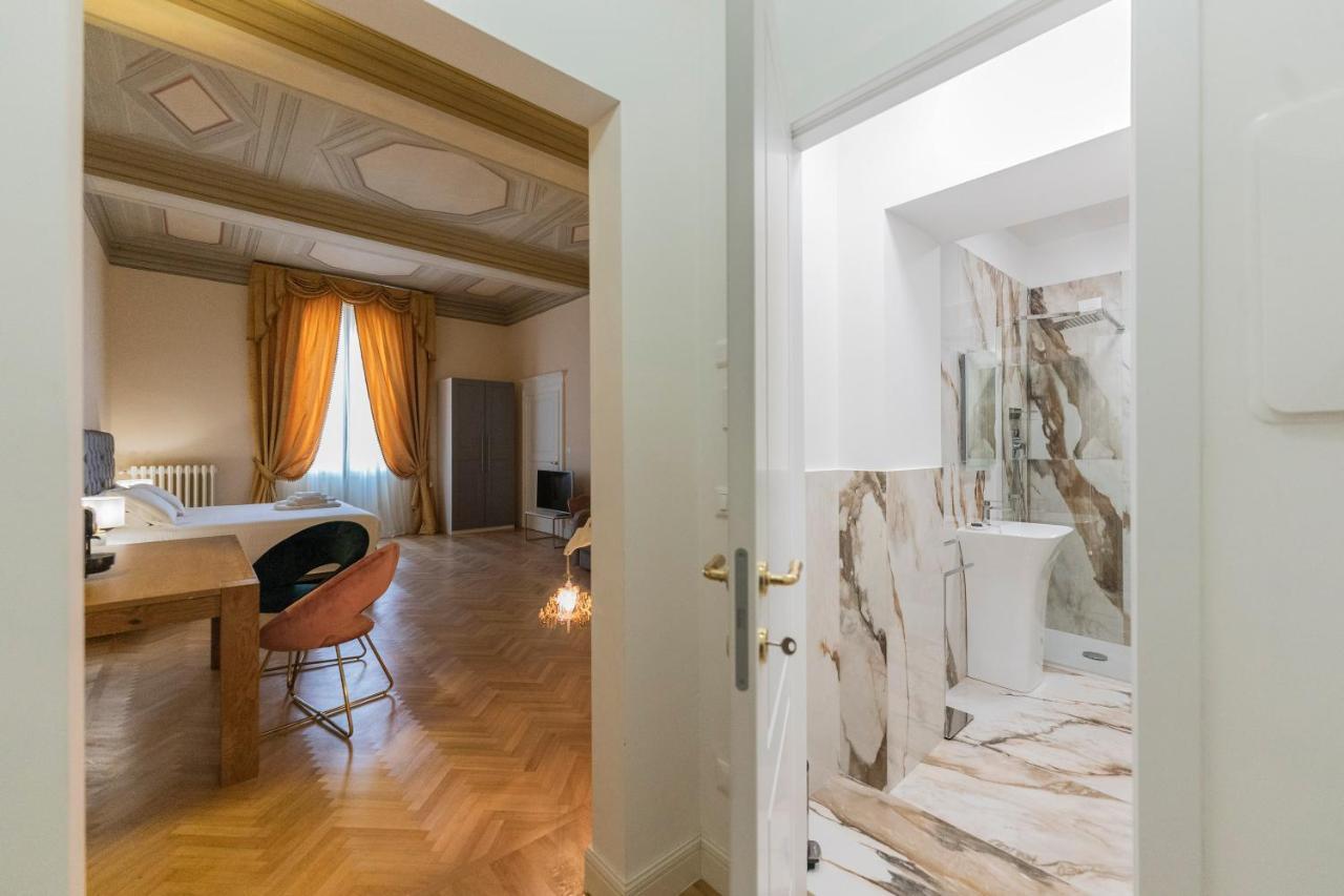 Aldrovandi Luxury Suites And Apartment Bologna Exterior foto