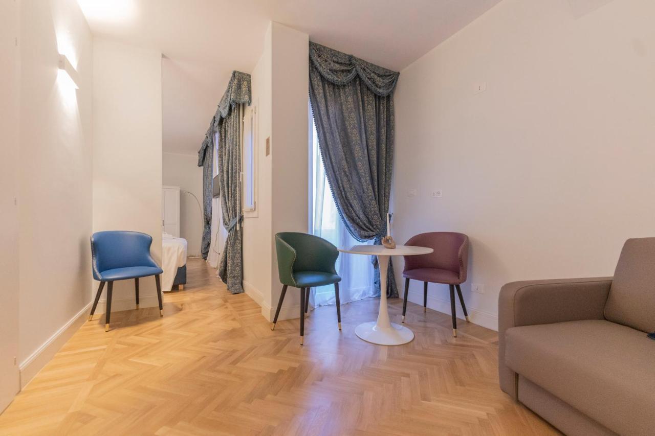 Aldrovandi Luxury Suites And Apartment Bologna Exterior foto