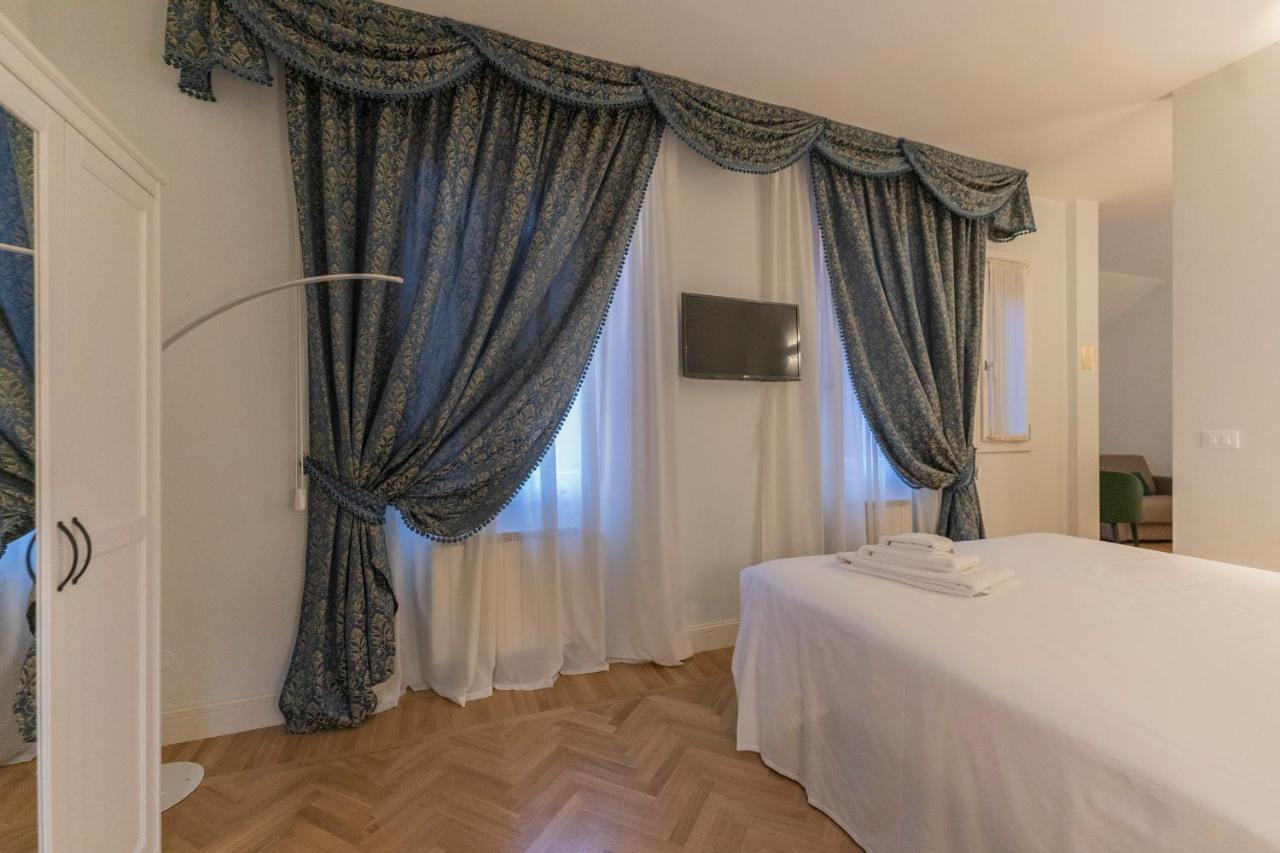 Aldrovandi Luxury Suites And Apartment Bologna Exterior foto